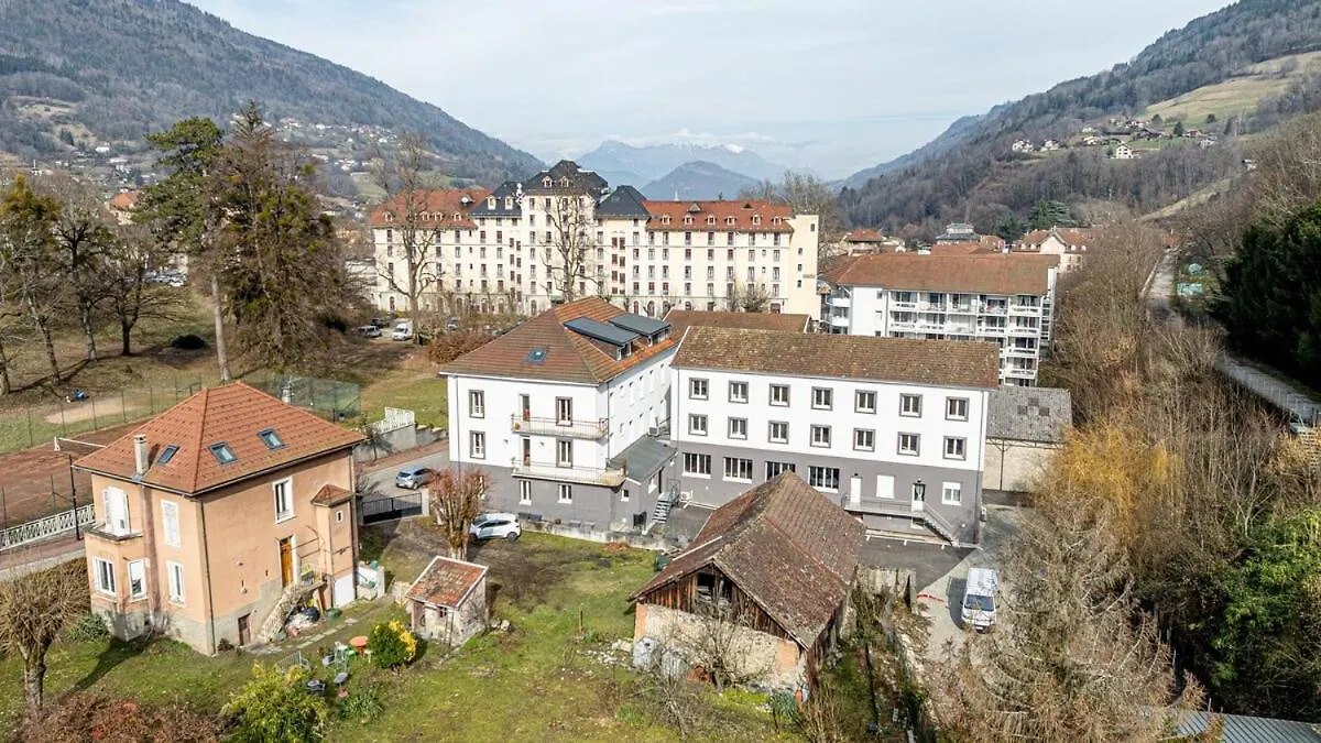 Le Dauphine 3 Allevard France